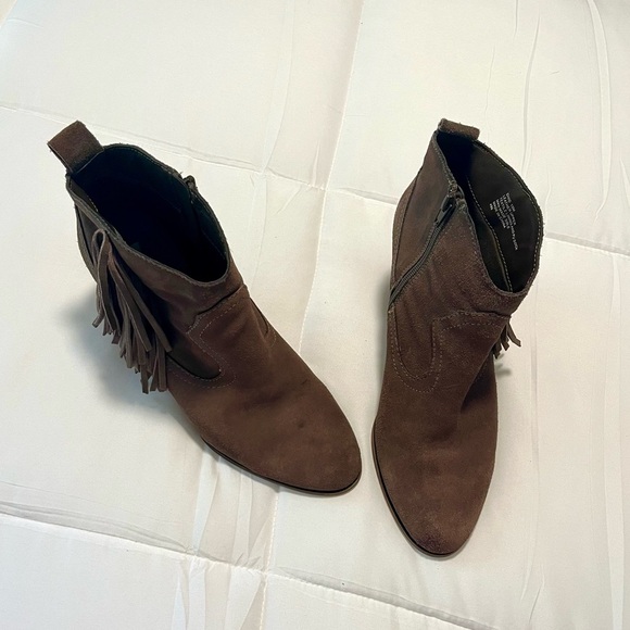 Steve Madden Ohio Suede Heeled Ankle Boots, Fringe, Size 10, Taupe, Brown, Fall - Picture 6 of 6